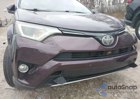 2017 Toyota Rav4 Xle z USA, uszkodzony, nr VIN 2T3RFREVXHW547010
